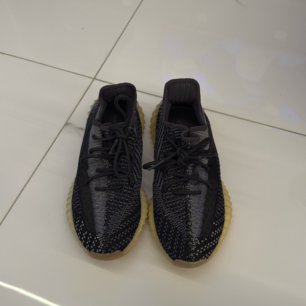 Yeezy Sneakers